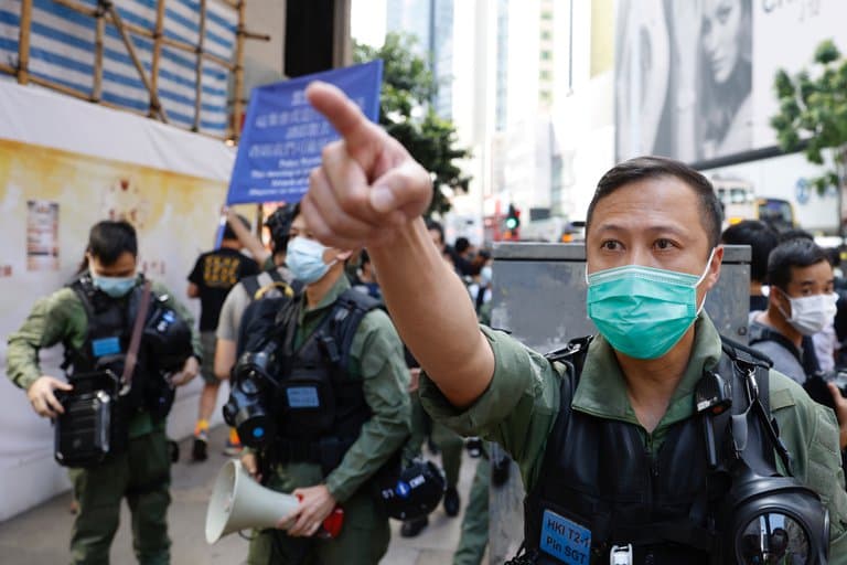 El régimen de Xi Jinping bloquea más protestas en Hong Kong: arrestó a 60 manifestantes prodemocráticos en el Día Nacional de China