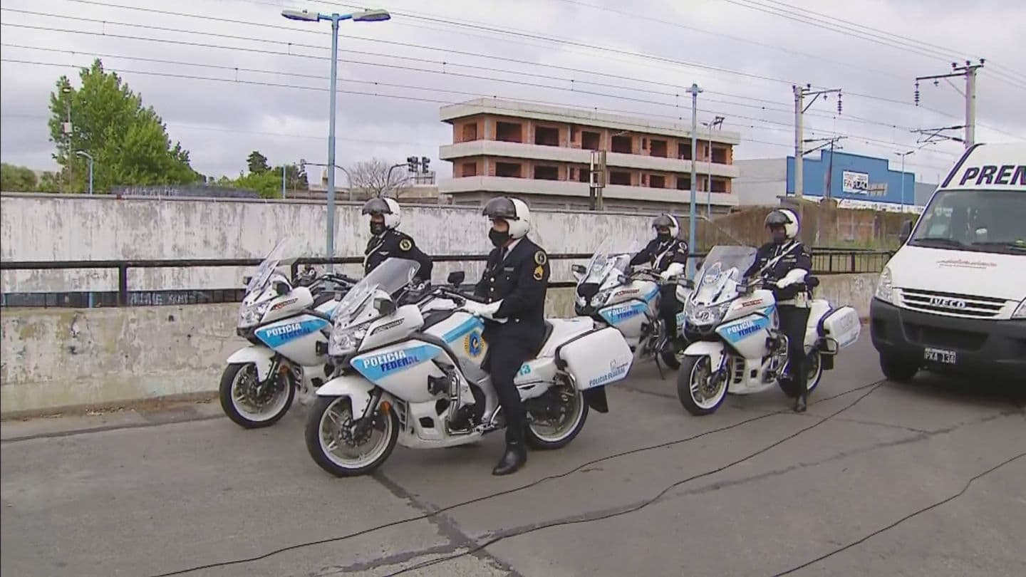 Despidieron con honores a Esteban Lagos, el policía de la Federal asesinado en Barracas