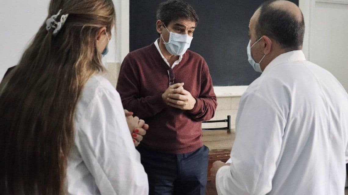 Fernán Quirós: «No tenemos información científica de ninguna vacuna»