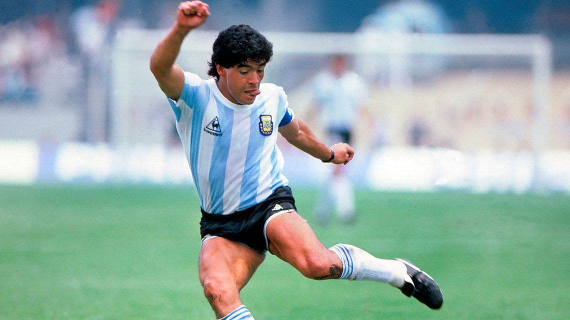 Buscan instituir la fecha de nacimiento de Maradona como el «Día Nacional del Fútbol»