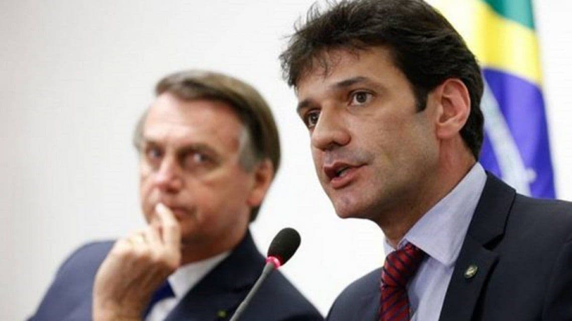 Jair Bolsonaro echó al Ministro de Turismo de Brasil en medio de otra gran polémica