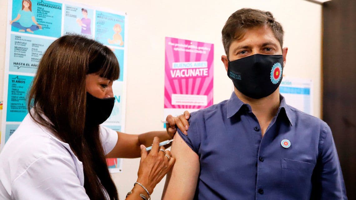 Axel Kicillof se aplicó la vacuna contra el coronavirus: «Es el principio del fin de la pandemia»