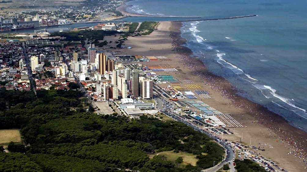 «No se descartan restricciones» si los contagios siguen subiendo, dijo el intendente de Necochea