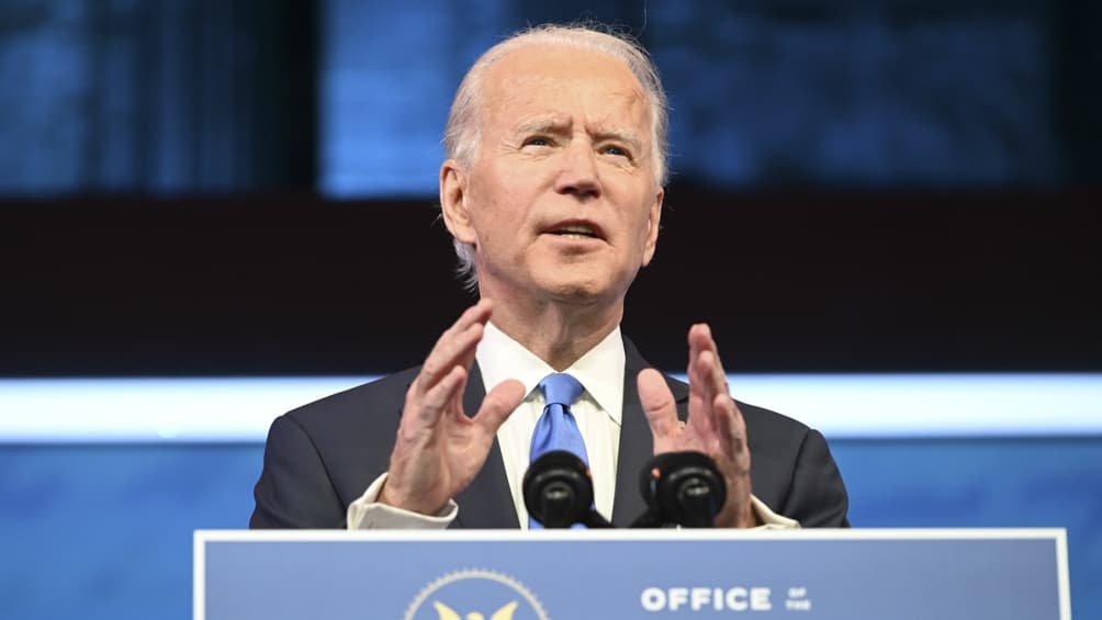 Biden instó al Senado a centrarse en las prioridades de su agenda mientras enjuicia a Trump