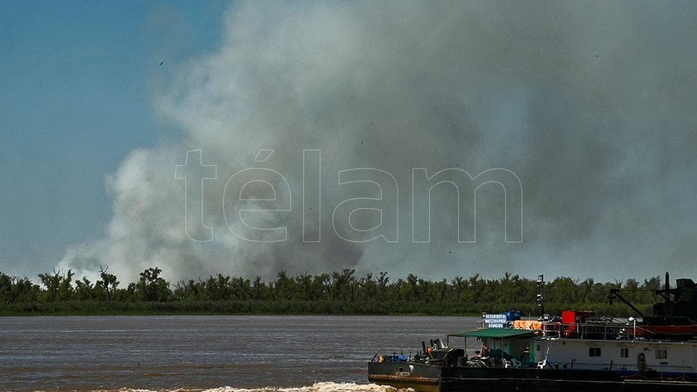 Hay nuevos focos de incendio en las islas del Paraná y denuncian «falta de control»