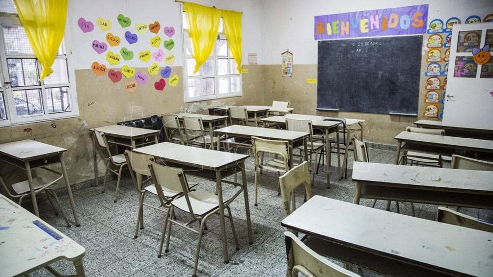 Gremios docentes realizan un paro de 48 horas para rechazar presencialidad en la Ciudad