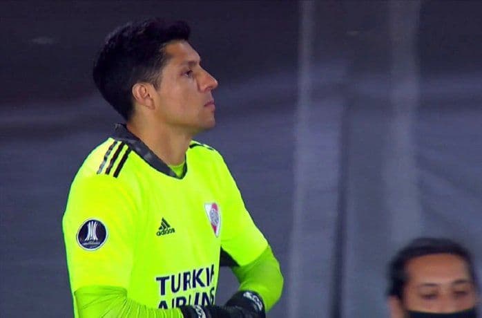 El homenaje de la Conmebol a Enzo Peréz por su desempeño en el partido contra Independiente Santa Fe