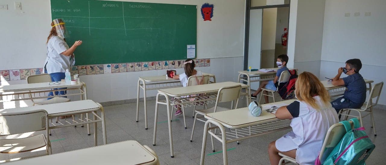 Gremios docentes aceptaron el aumento de 45,4% ofrecido por el Gobierno