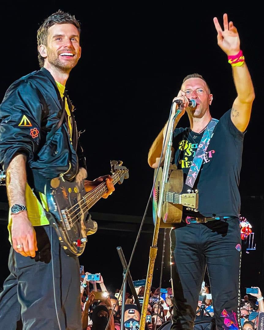 Coldplay en Argentina: el bajista de la banda recorrió las calles porteñas y se quejó de un detalle