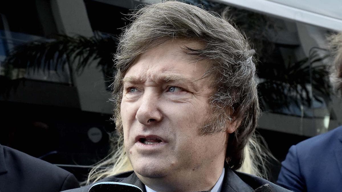 Javier Milei llegó a EEUU y escribió su primer mensaje con duras críticas contra el periodismo