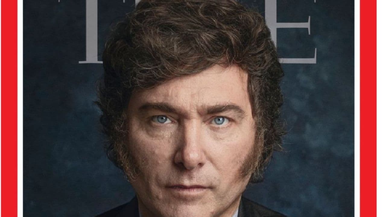 Javier Milei llegó a la tapa de la revista Time y lo festejó en sus redes: “Fenómeno barrial”