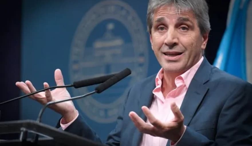Caputo les aseguró a los banqueros que el peso no desaparecerá y que “será una moneda fuerte”