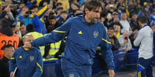 Diego Martínez pateó el tablero en Boca: el equipo que probó tras la derrota en el Superclásico ante River