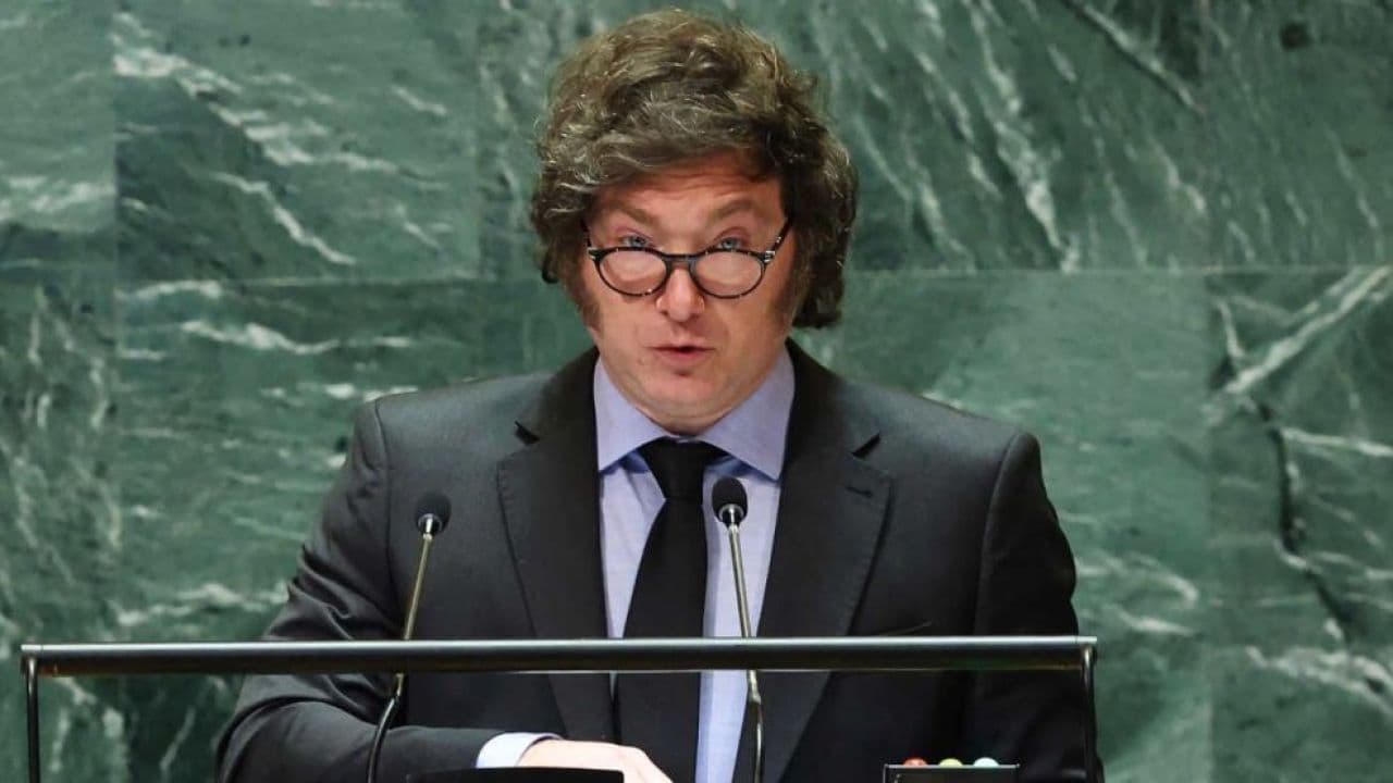 Tras las elecciones en Uruguay, Milei viajará a Montevideo por el Mercosur y pone en duda el acuerdo con la Unión Europea
