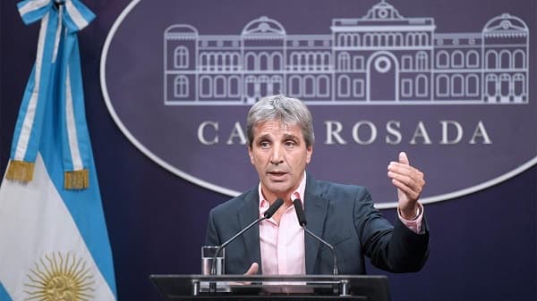 Inflación: el fin del impuesto PAIS tendrá un impacto en el IPC y ayudaría al Gobierno a apurar la salida del cepo
