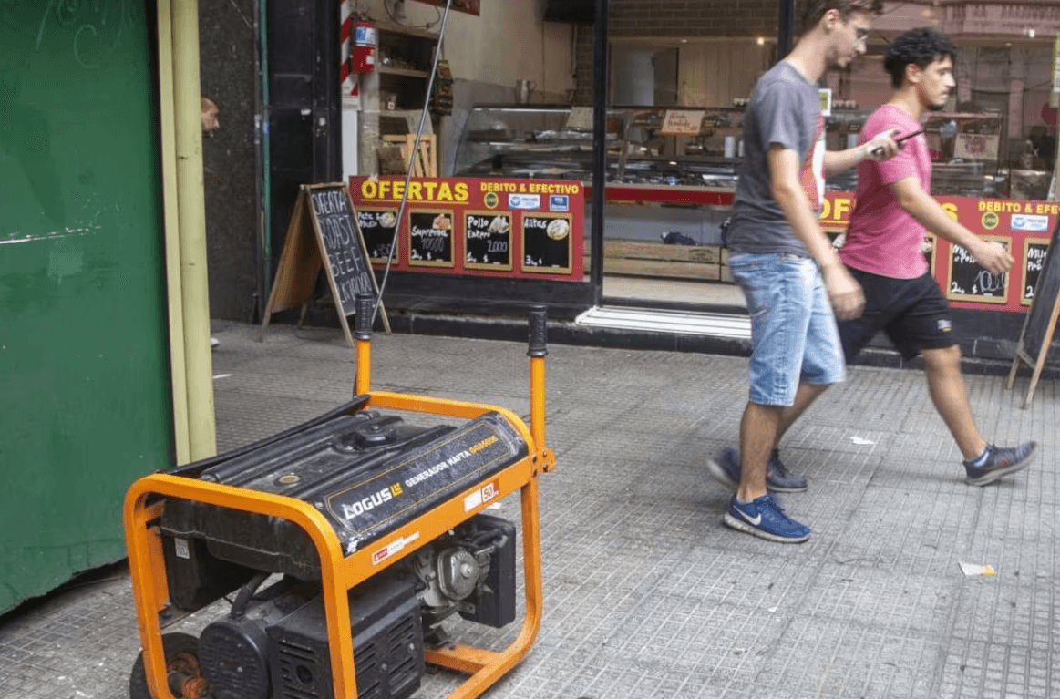 Prevén esta semana un récord en el consumo de electricidad y alertan por posibles cortes masivos