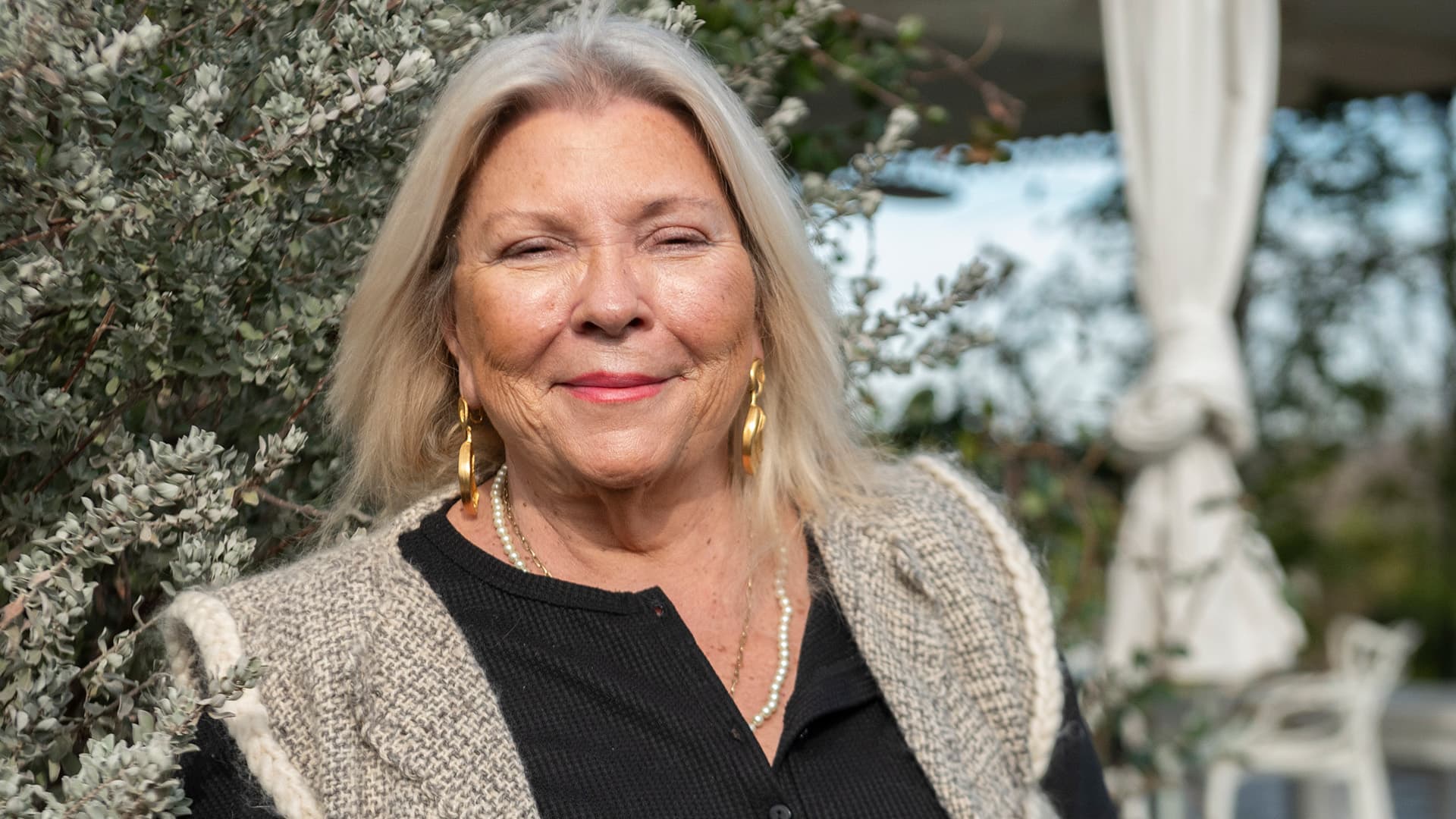 Carrió cuestionó a Milei por su discurso en Davos y lo acusó de violar la Constitución