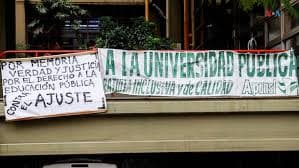 Los docentes de las universidades públicas anunciaron un paro por 48 horas: cuándo será y qué reclaman