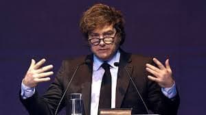 Milei criticó a la oposición dialoguista tras el rechazo a sus vetos en Diputados: “Son kukas disfrazados”