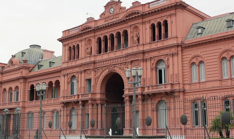 El Gobierno promulgó la Ley de Emergencia en Discapacidad, pero postergó su aplicación