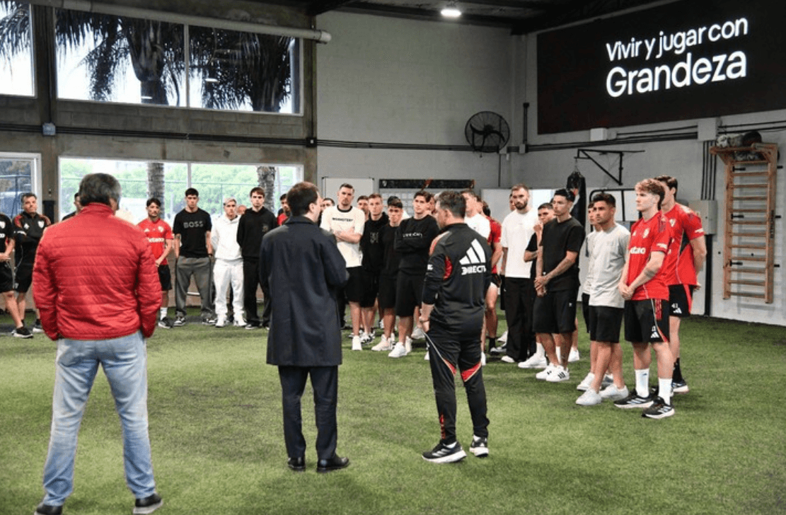Stefano Di Carlo se reunió en Ezeiza con Gallardo y los jugadores de River: los detalles del encuentro en la previa del Superclásico