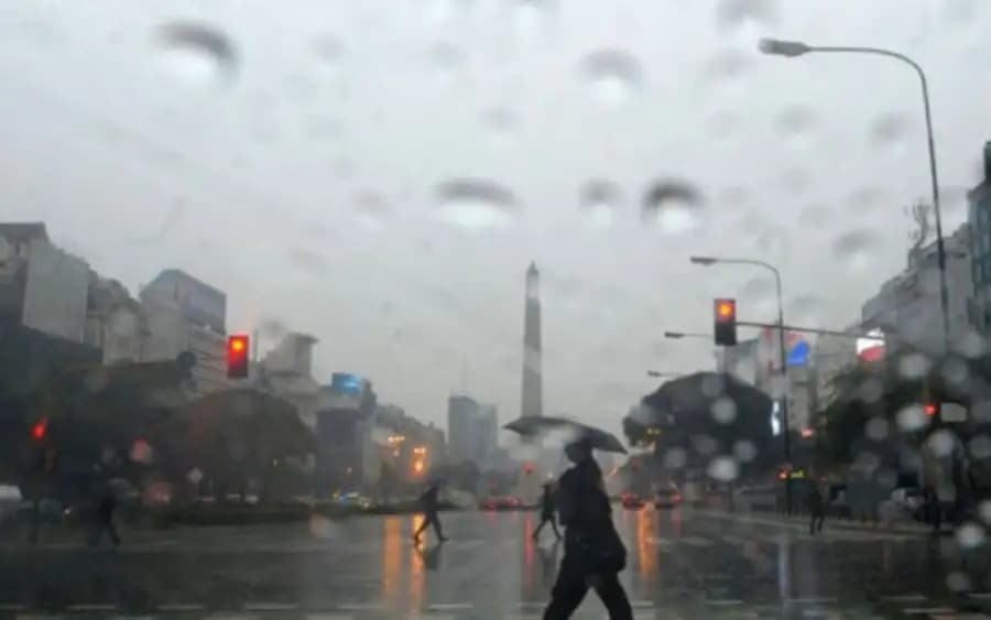 Se adelantan las tormentas en el AMBA: a qué hora llueve, según el Servicio Meteorológico Nacional