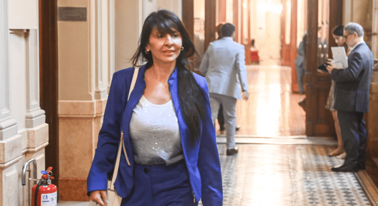 Lorena Villaverde renunció a su banca como senadora en medio del escándalo por supuestos vínculos con el narcotráfico