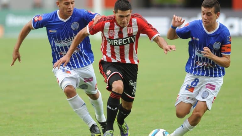 Estudiantes y Godoy Cruz se enfrentan en Córdoba por un lugar en la Copa Libertadores