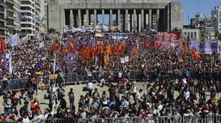 Culminó el Encuentro de Mujeres con reclamos por los derechos de la mujer