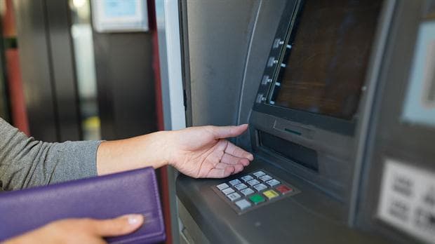 Mañana y el viernes habrá atención reducida en los bancos por un reclamo salarial