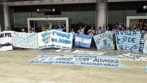 58 hinchas de Atlético Tucumán fueron estafados y están varados en Perú