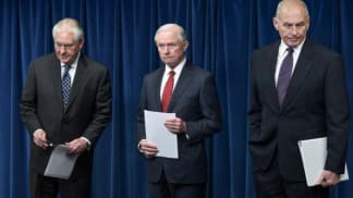 Tras idas y vueltas, Trump contraataca con un nuevo decreto del veto migratorio