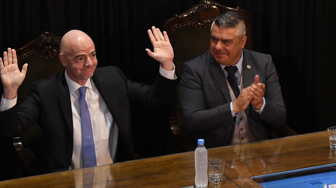 La condición que Gianni Infantino le puso a la AFA para organizar el Mundial 2030