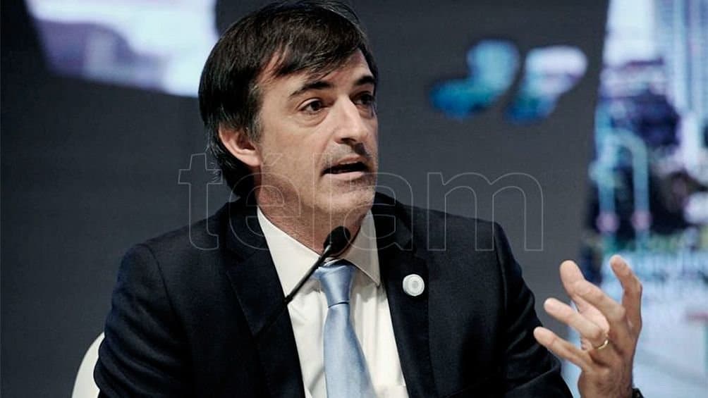 Esteban Bullrich comparó a Vidal con Messi