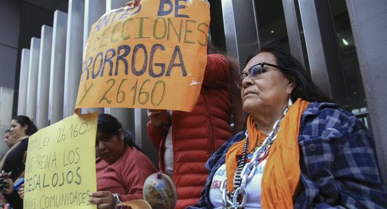 Promulgaron ley que suspende el desalojo de tierras indígenas