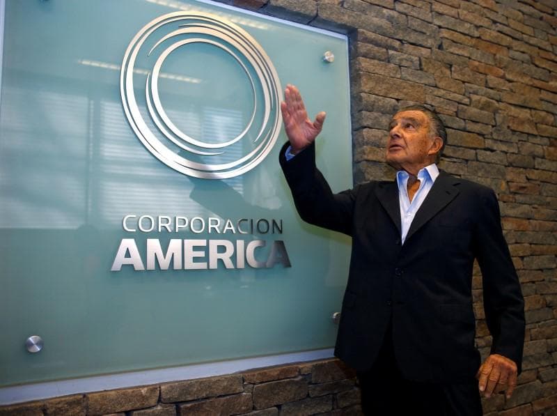 El Gobierno le dio el visto bueno a Eduardo Eurnekian para operar aeropuertos hasta 2028