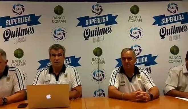 Fue a dedo nomás