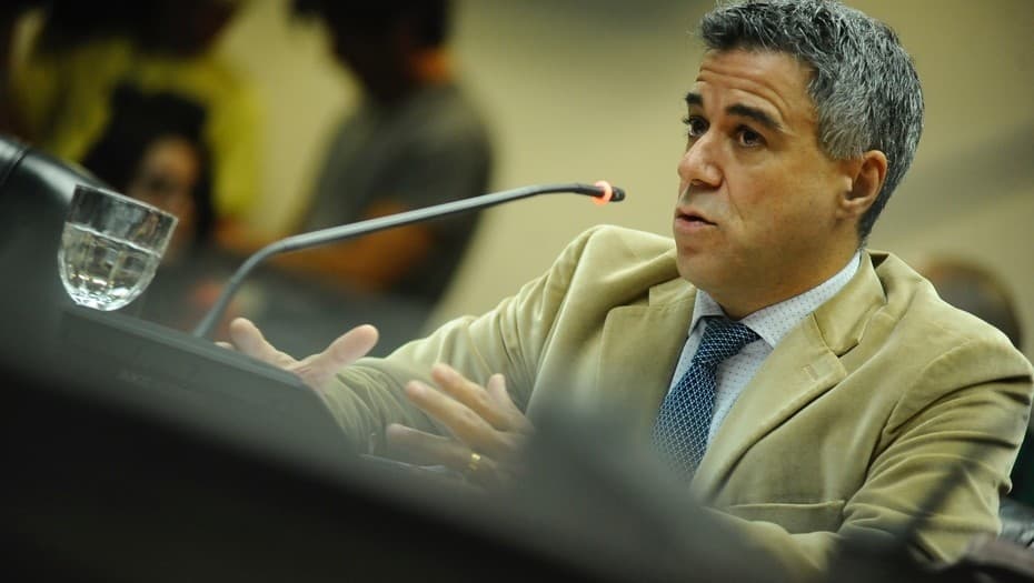 Rafecas zafa del juicio político y solo le descontarán medio mes de sueldo