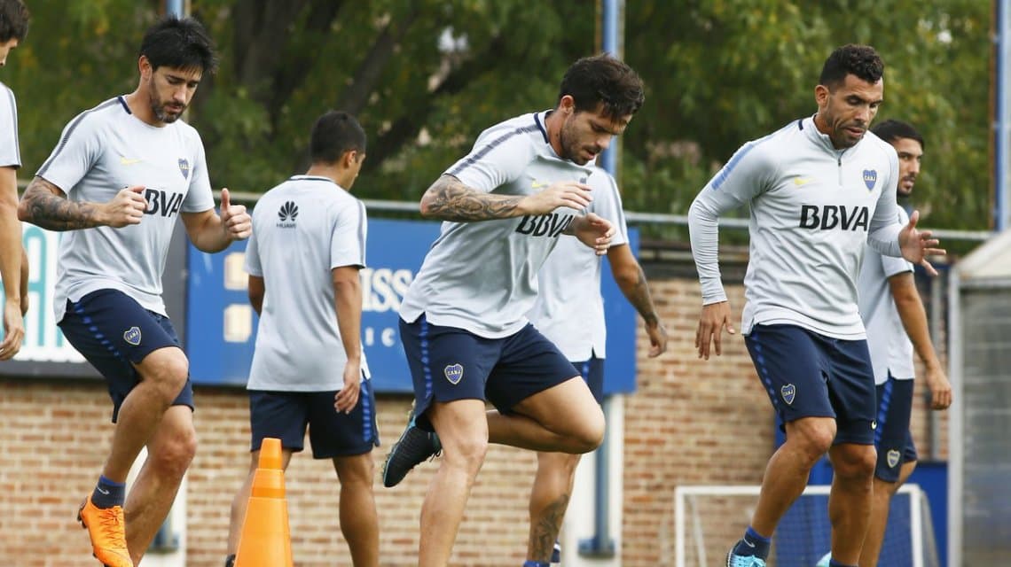 ¡Boca suma soldados! Tevez y Gago entrenaron con normalidad: ¿viajan a Brasil?