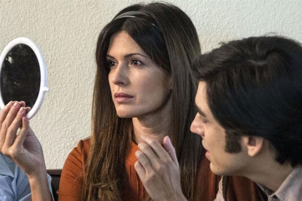 Sandro de América: una ex novia del Gitano pide derecho a réplica por el retrato que hizo Isabel Macedo en la serie