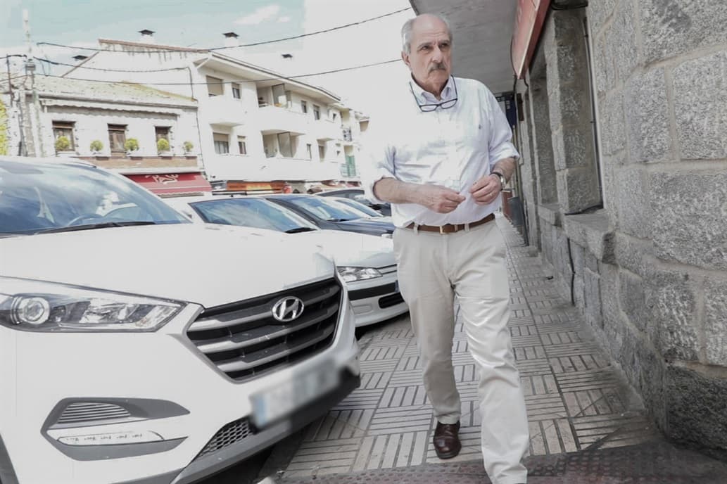 Se filtraron imágenes de Adolfo Scilingo en la calle: el excapitán de los «vuelos de la muerte» está condenado a 1084 años de prisión