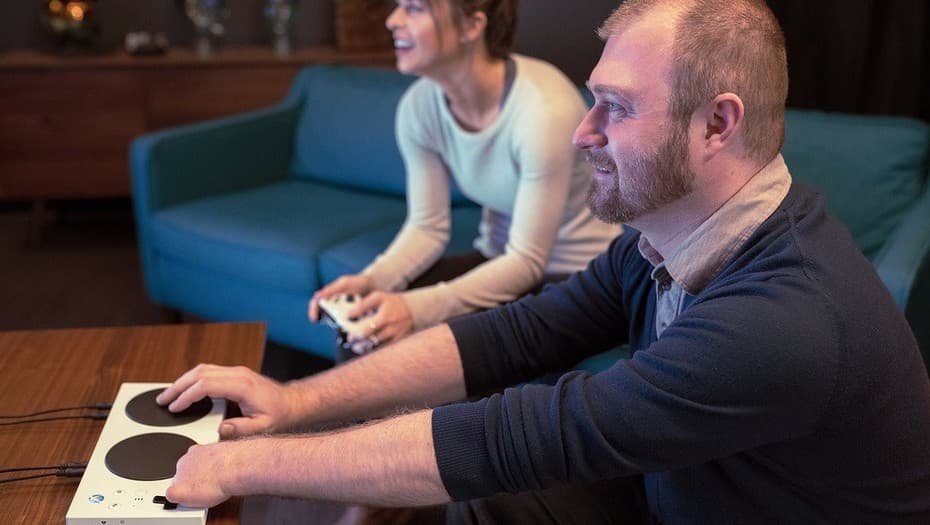 Xbox presentó el primer joystick inclusivo para personas con discapacidades físicas