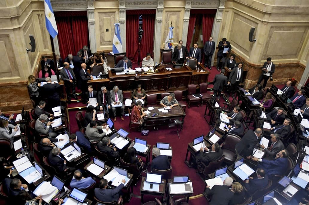 Sin Cristina y con Zulemita Menem en el recinto, el Senado comenzó la sesión por tarifas