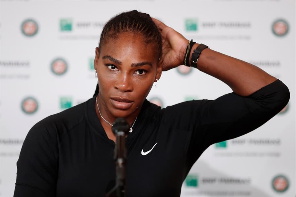 Roland Garros: Serena Williams se retiró por lesión y no hubo duelo con Maria Sharapova