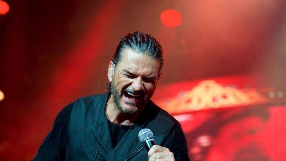Ricardo Arjona grabará un CD y y un DVD, y hará una película en la Argentina