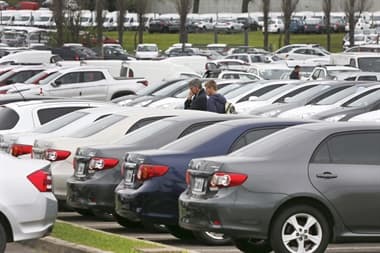 Los autos llegan con más aumentos de precios y se frenan las ventas de 0 km