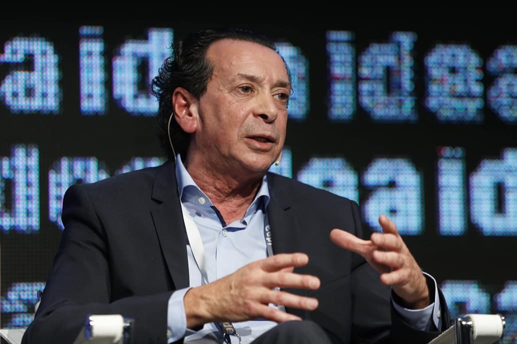 El Gobierno reconoció que se reabrirán paritarias y se comprometió a financiar el consumo