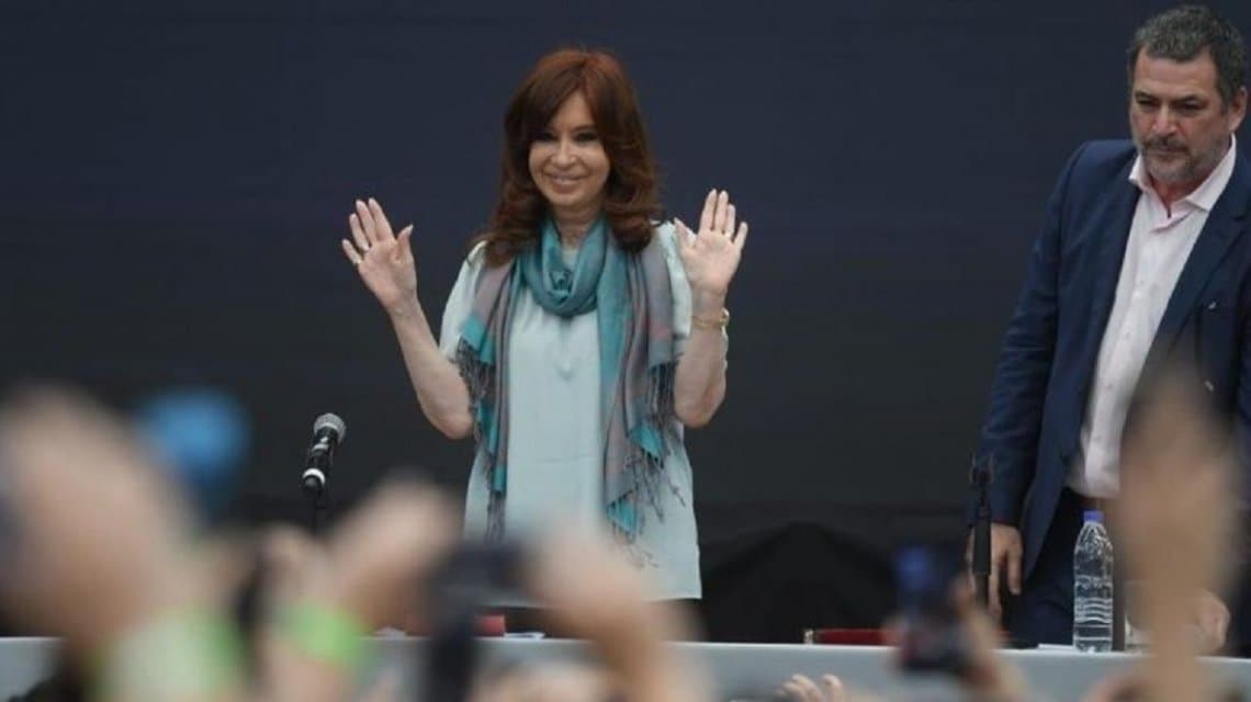 «Los gatos son todos gatos y las yeguas son todas yeguas», la ironía de Cristina en la «contracumbre»