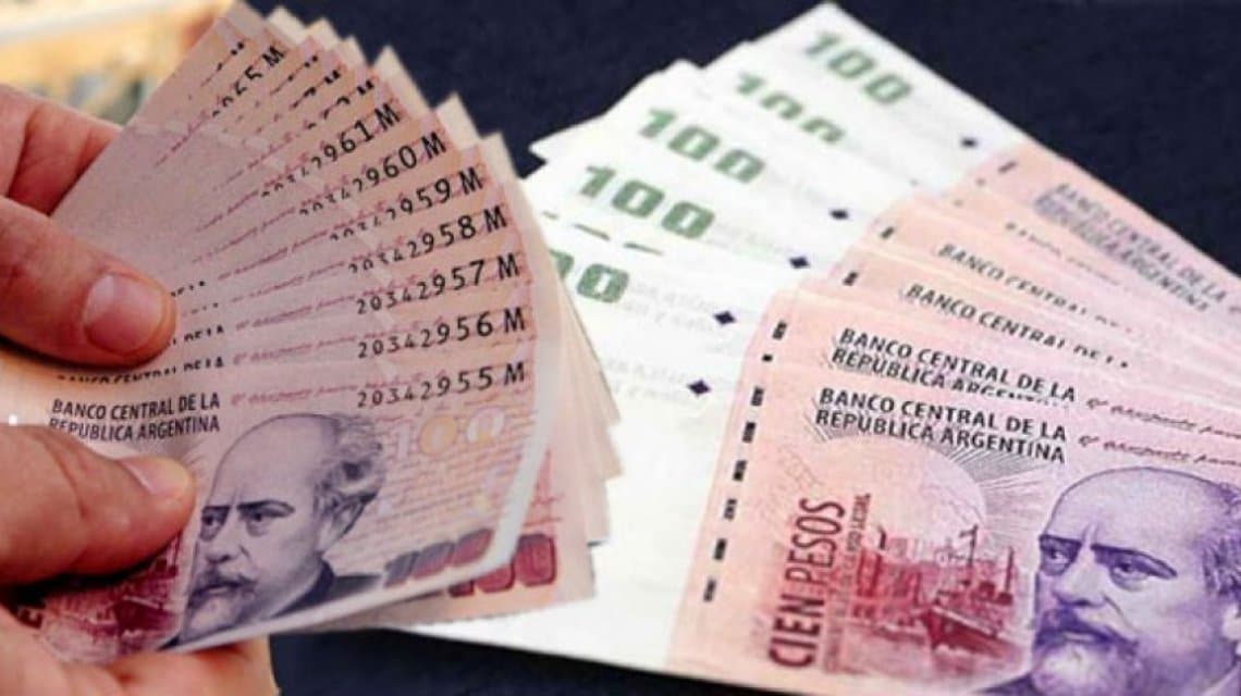 Los salarios aumentaron casi 19% en 9 meses, 14 puntos menos que la inflación