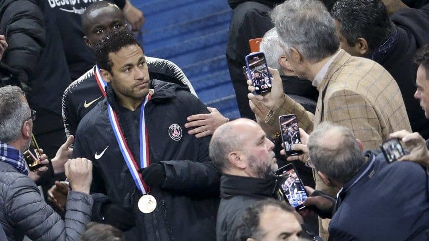 Neymar recibió tres partidos de suspensión